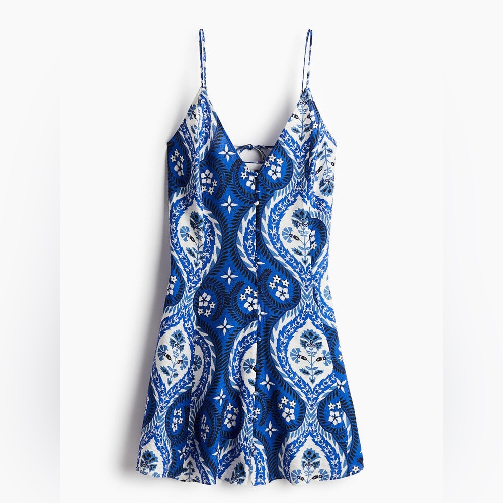 H&M Blue and White Patterned Top